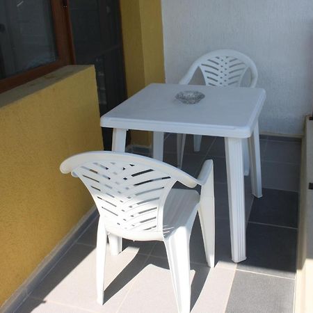 Family Hotel Akra Τσερνομόρετς Εξωτερικό φωτογραφία