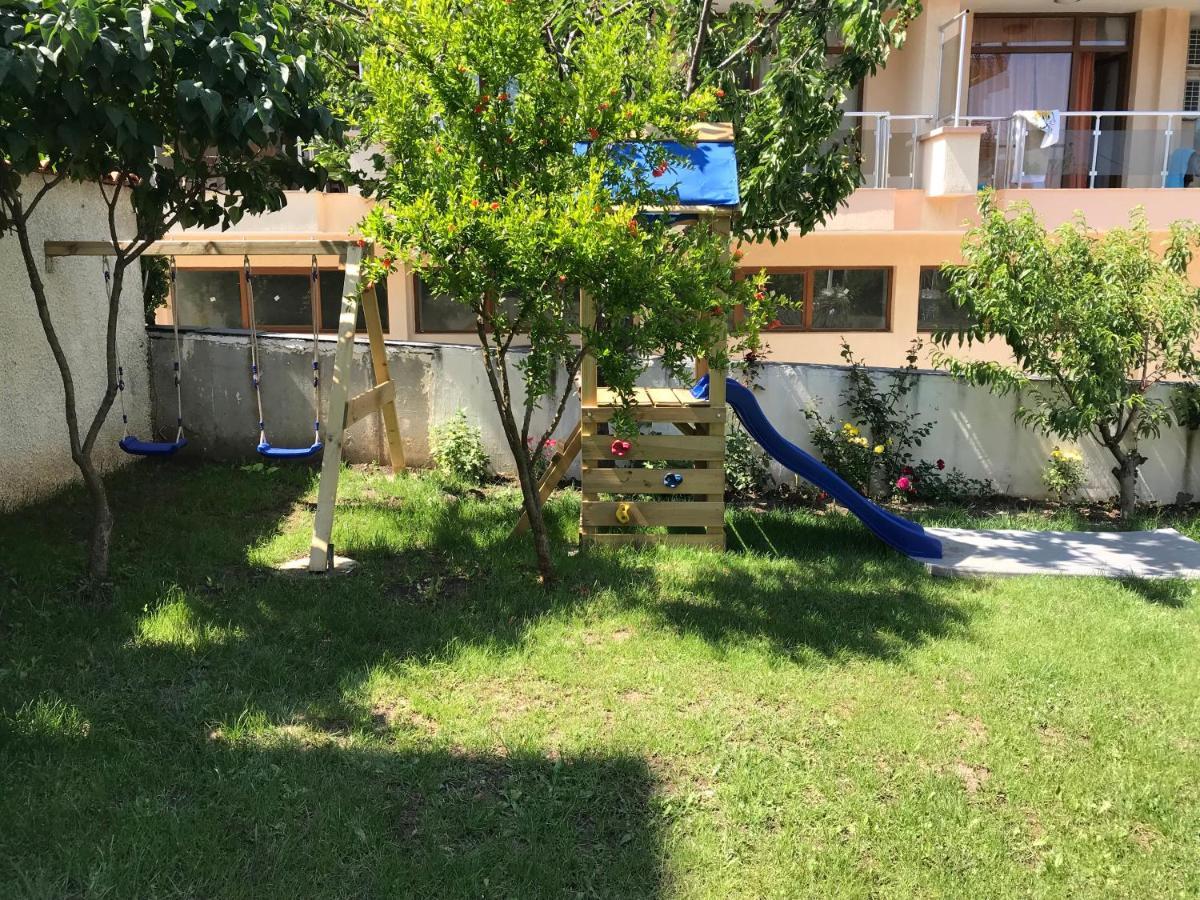 Family Hotel Akra Τσερνομόρετς Εξωτερικό φωτογραφία