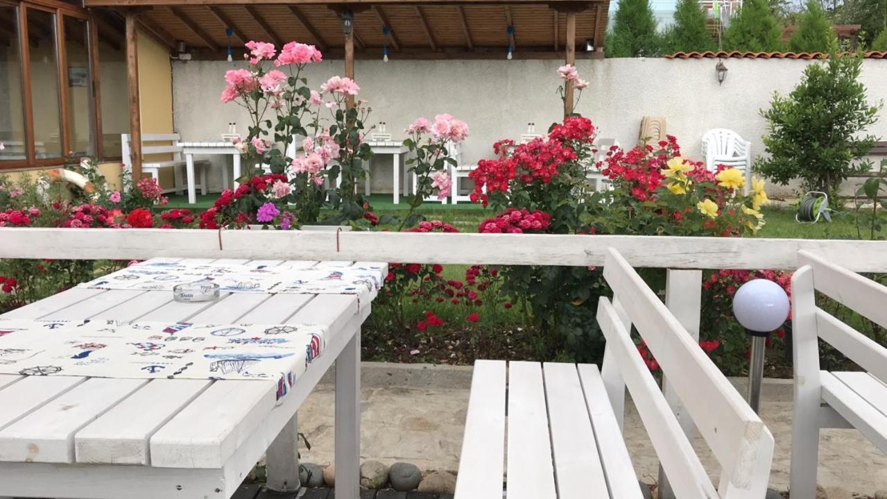 Family Hotel Akra Τσερνομόρετς Εξωτερικό φωτογραφία