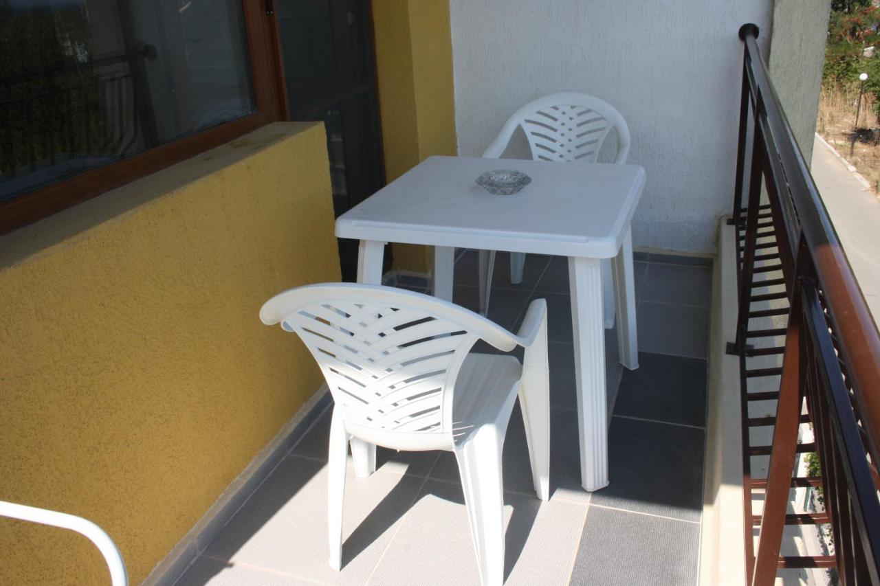 Family Hotel Akra Τσερνομόρετς Εξωτερικό φωτογραφία